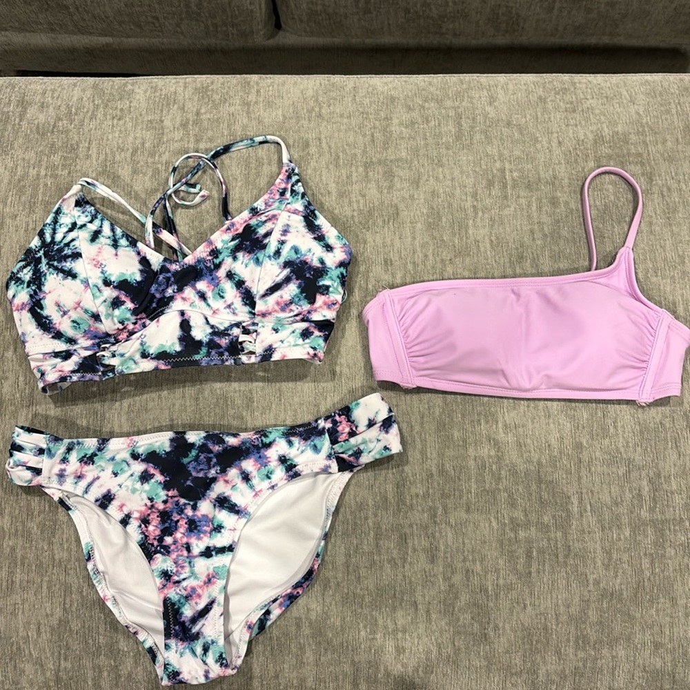 Jessica Simpson bikini and Xhilaration bikini top